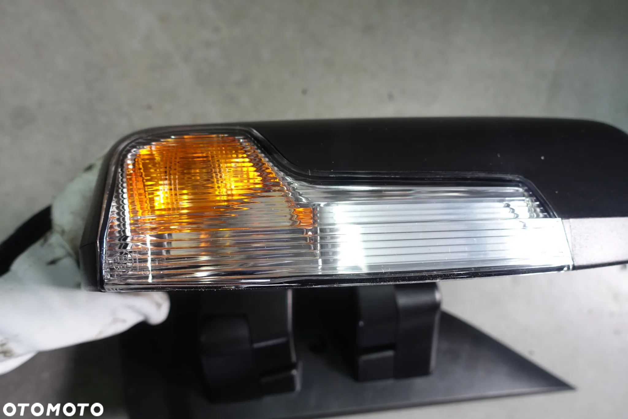 LUSTERKO LEWE IVECO DAILY IV 14r- 2+5 PIN 7PIN - 4