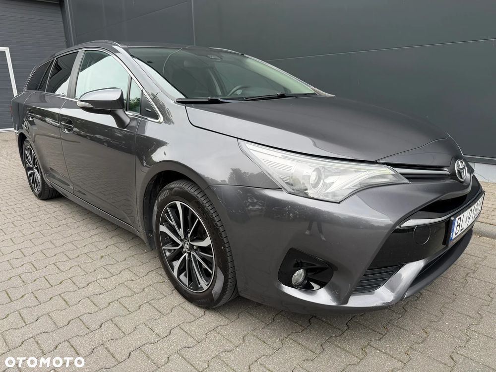 Toyota Avensis 1.8 Prestige - 3