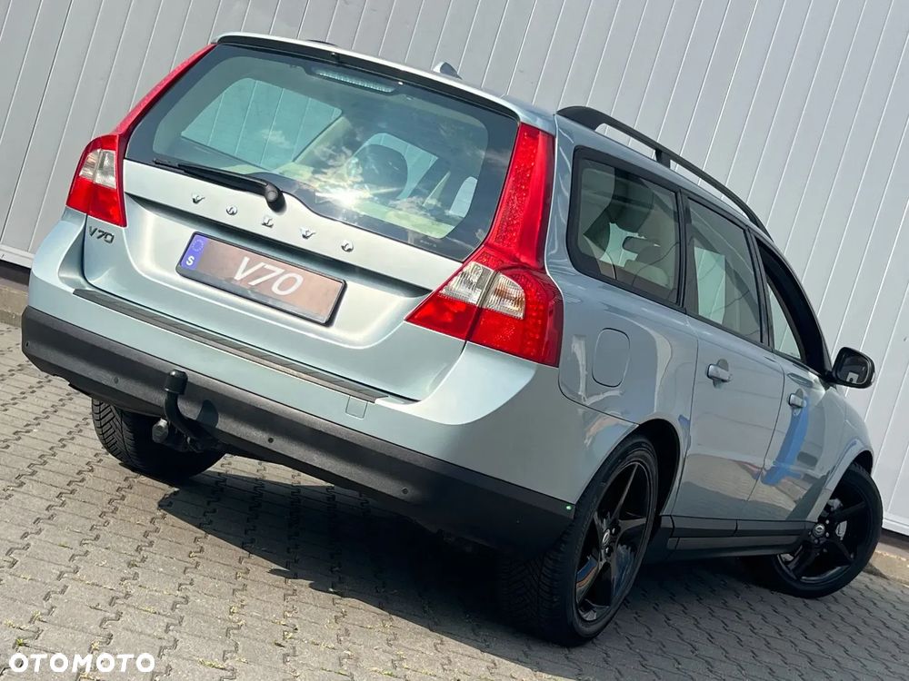 Volvo V70 D5 Summum - 17