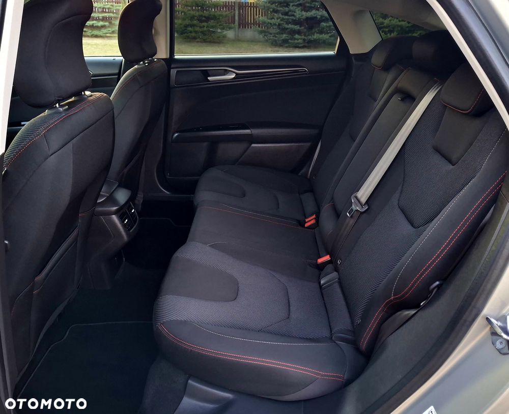 Ford Mondeo 2.0 TDCi Start-Stopp Business Edition - 30