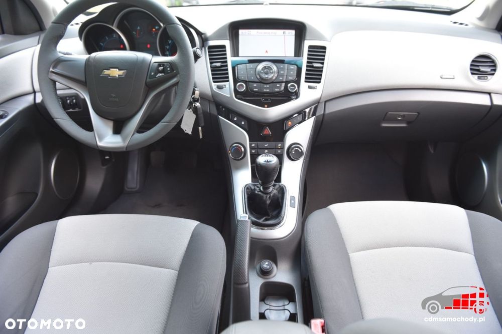 Chevrolet Cruze - 22