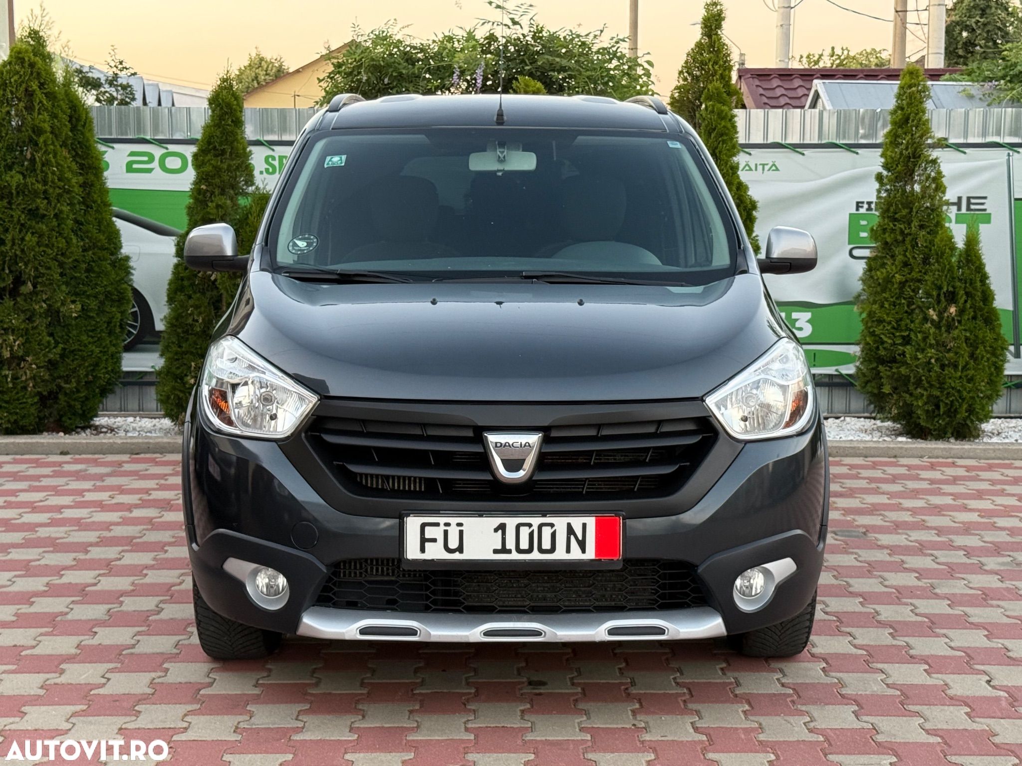 Dacia Lodgy 1.5 dCi Stepway - 1