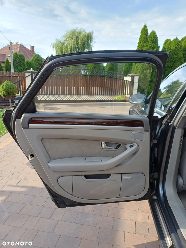 Audi A8 4.2 TDI Quattro - 28