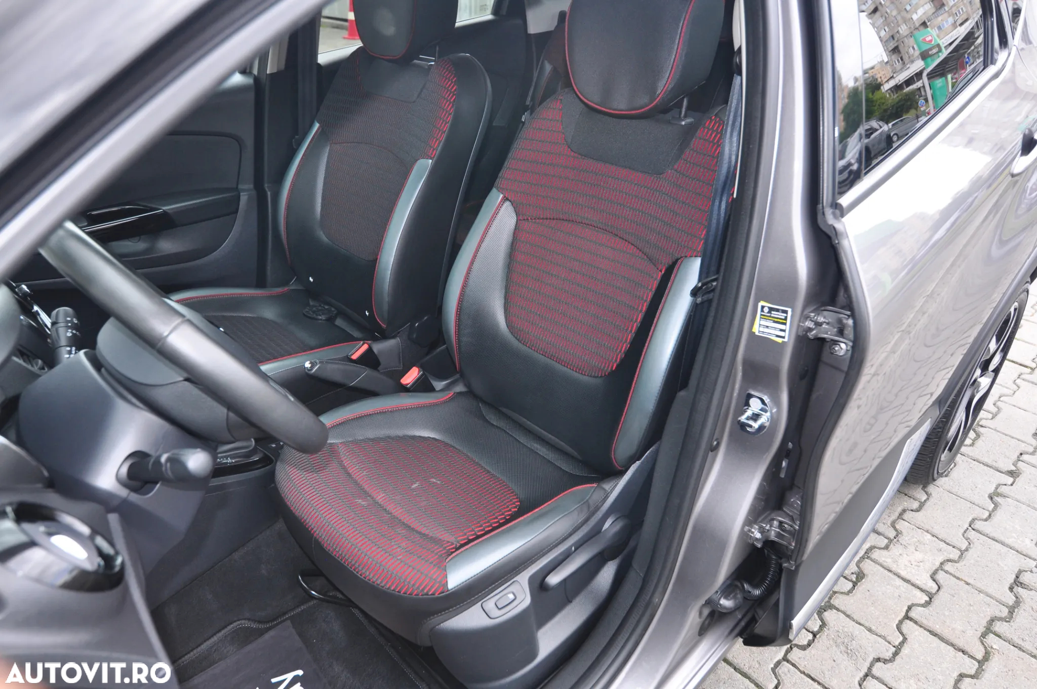 Renault Captur ENERGY dCi 90 EDC XMOD - 14