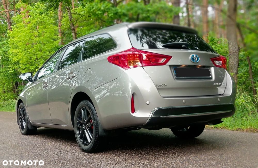 Toyota Auris - 2