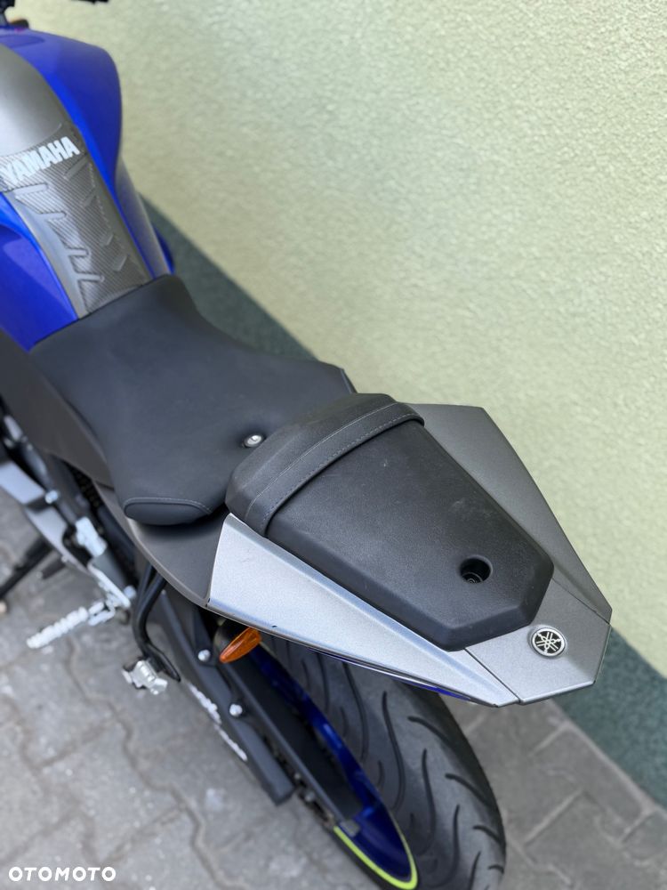 Yamaha YZF - 21