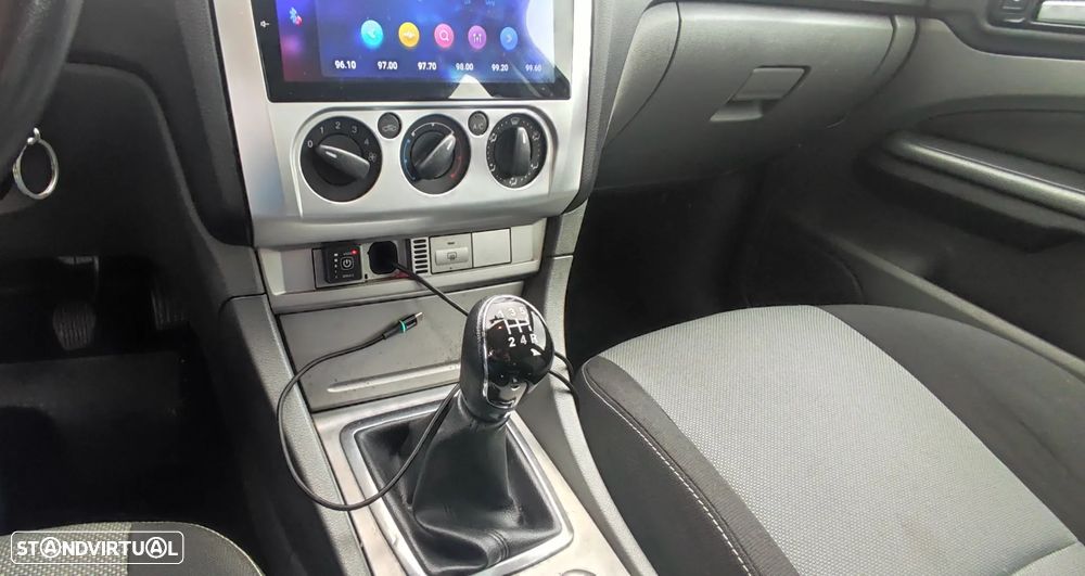 Ford Focus SW 1.4 Trend - 27