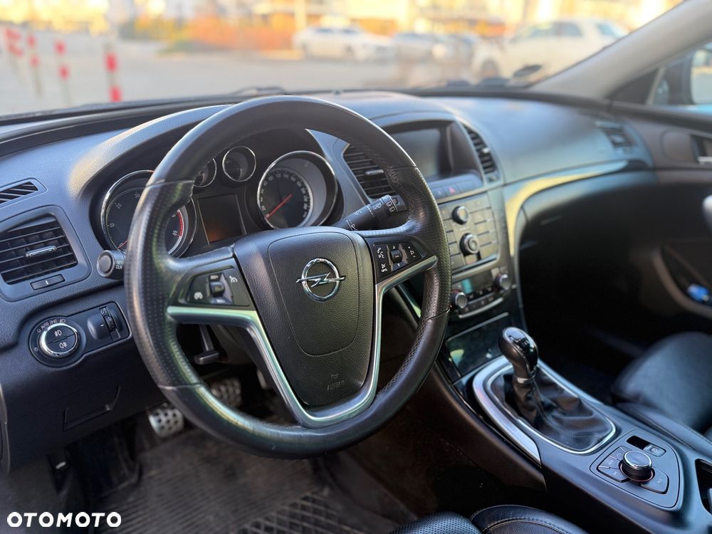 Opel Insignia 2.0 CDTI Design Edition - 11
