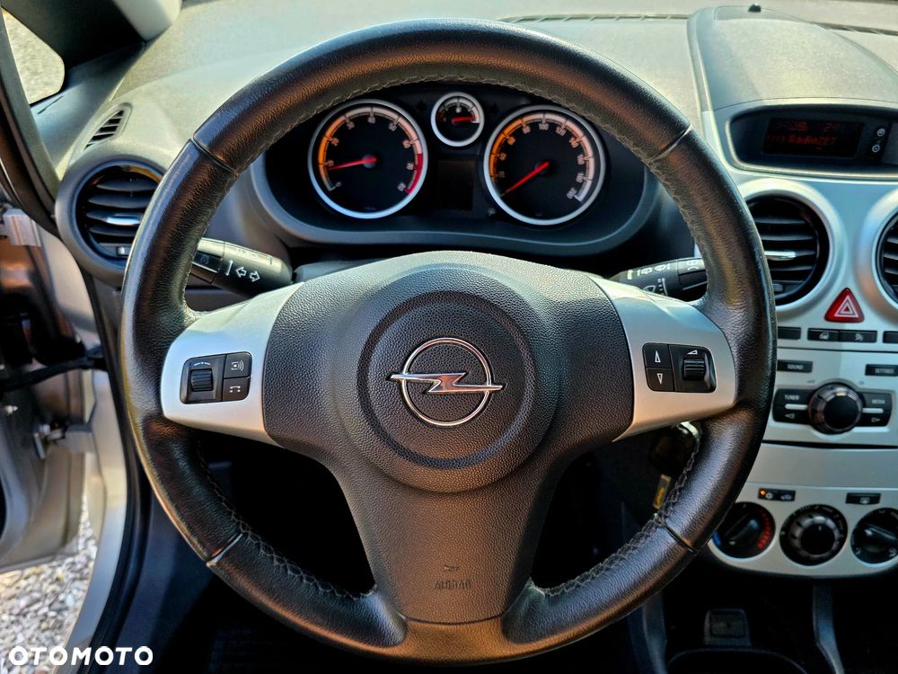 Opel Corsa 1.4 16V 150 Jahre - 21
