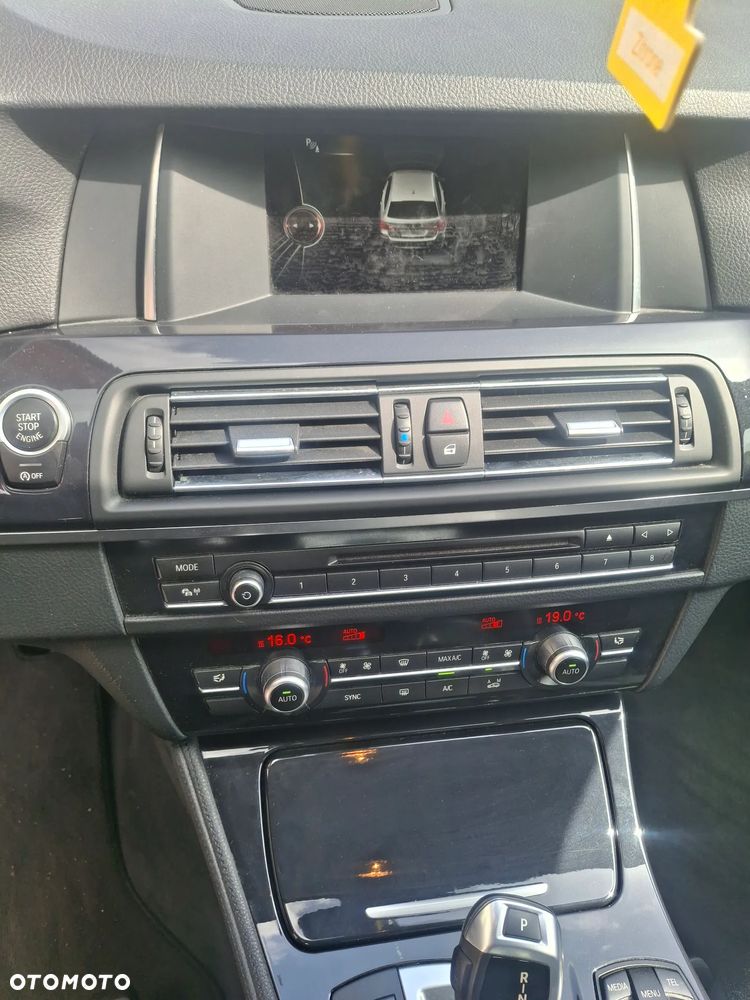 BMW Seria 5 520d - 12