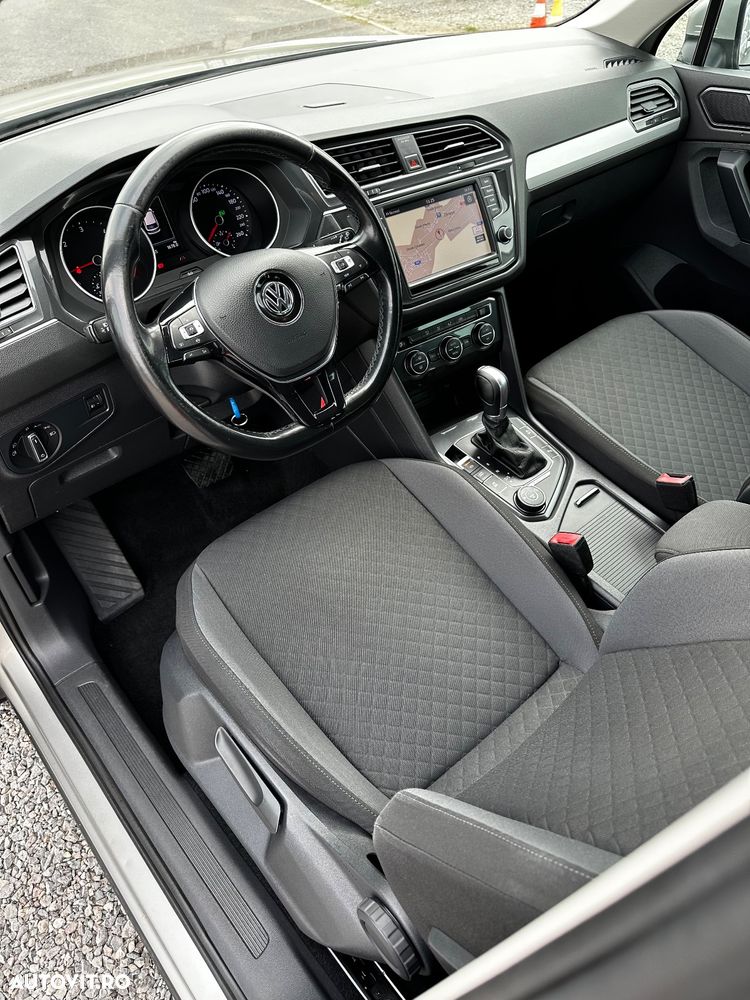 Volkswagen Tiguan 2.0 TDI 4Mot DSG Comfortline - 8
