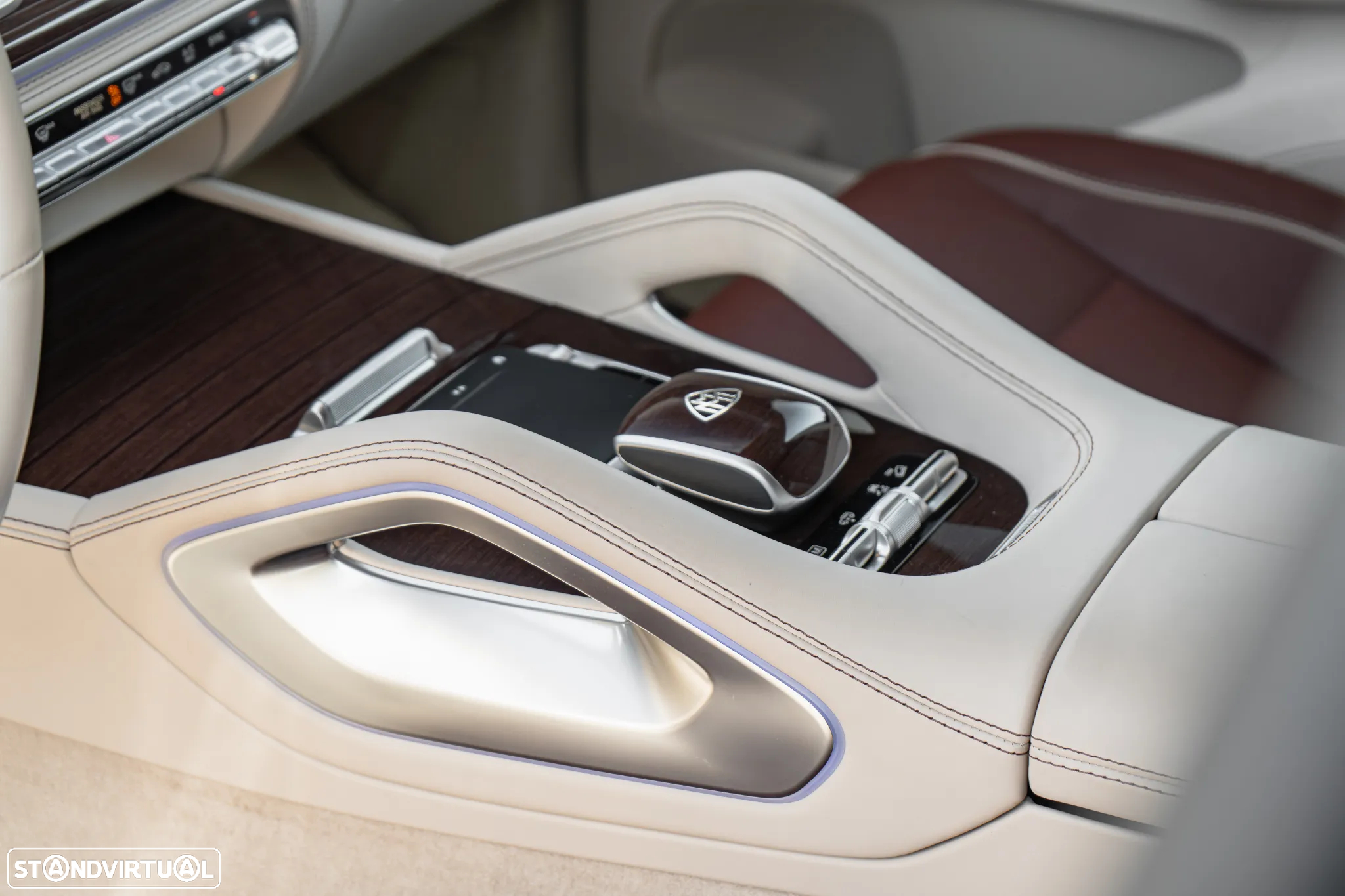 Mercedes-Benz GLS 600 Maybach 4Matic - 32