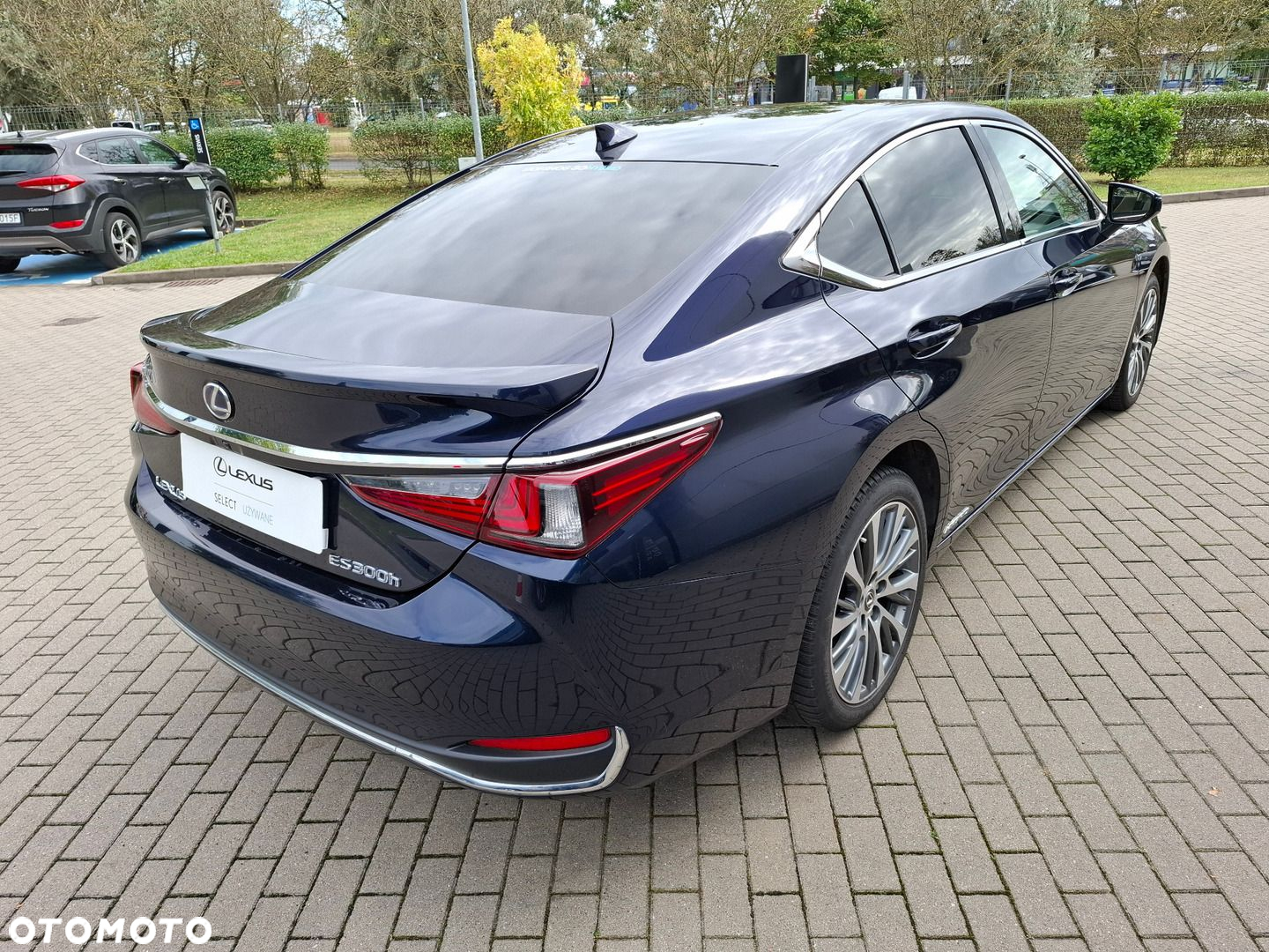 Lexus ES - 5