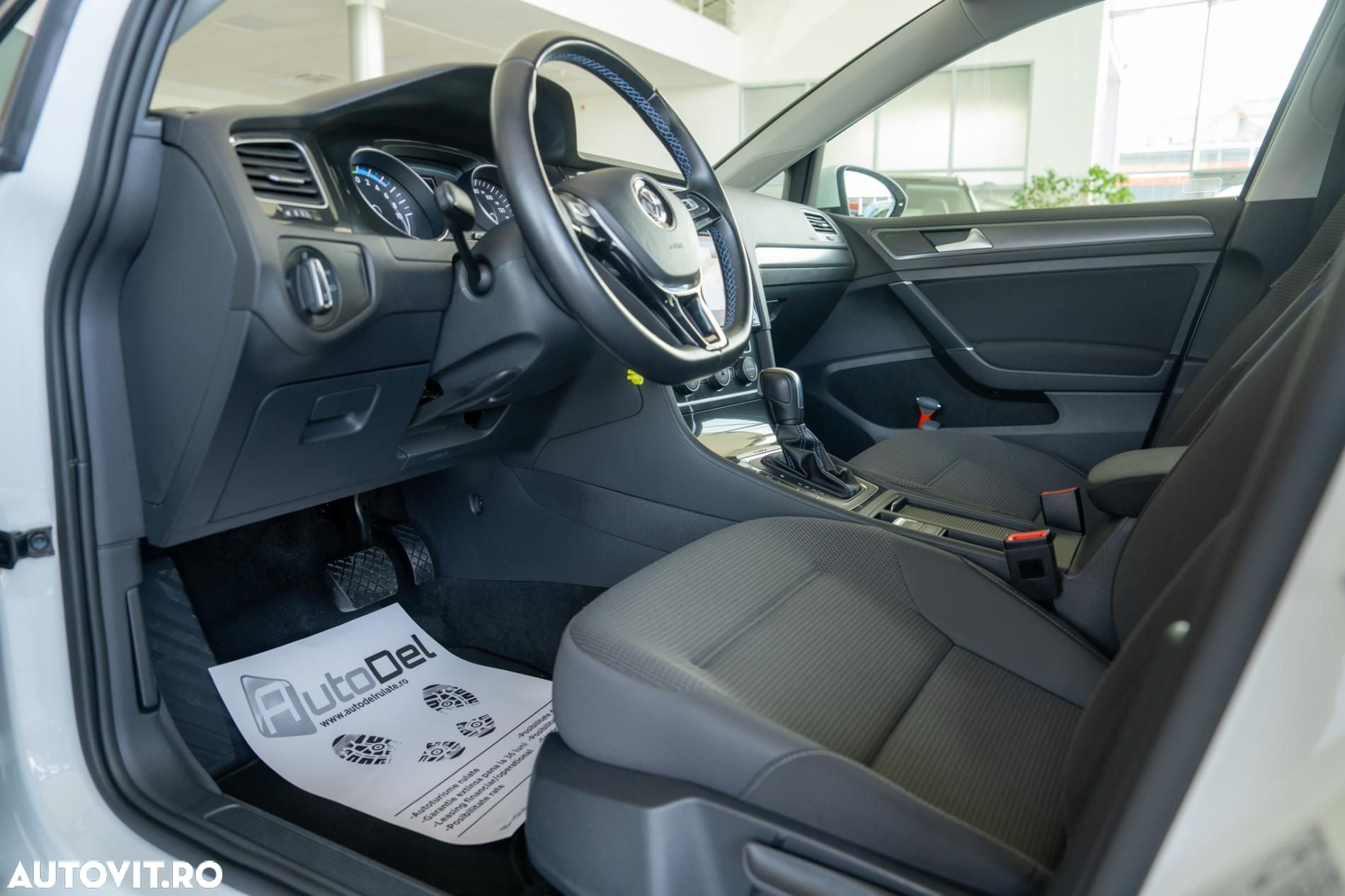 Volkswagen Golf e-Golf - 13