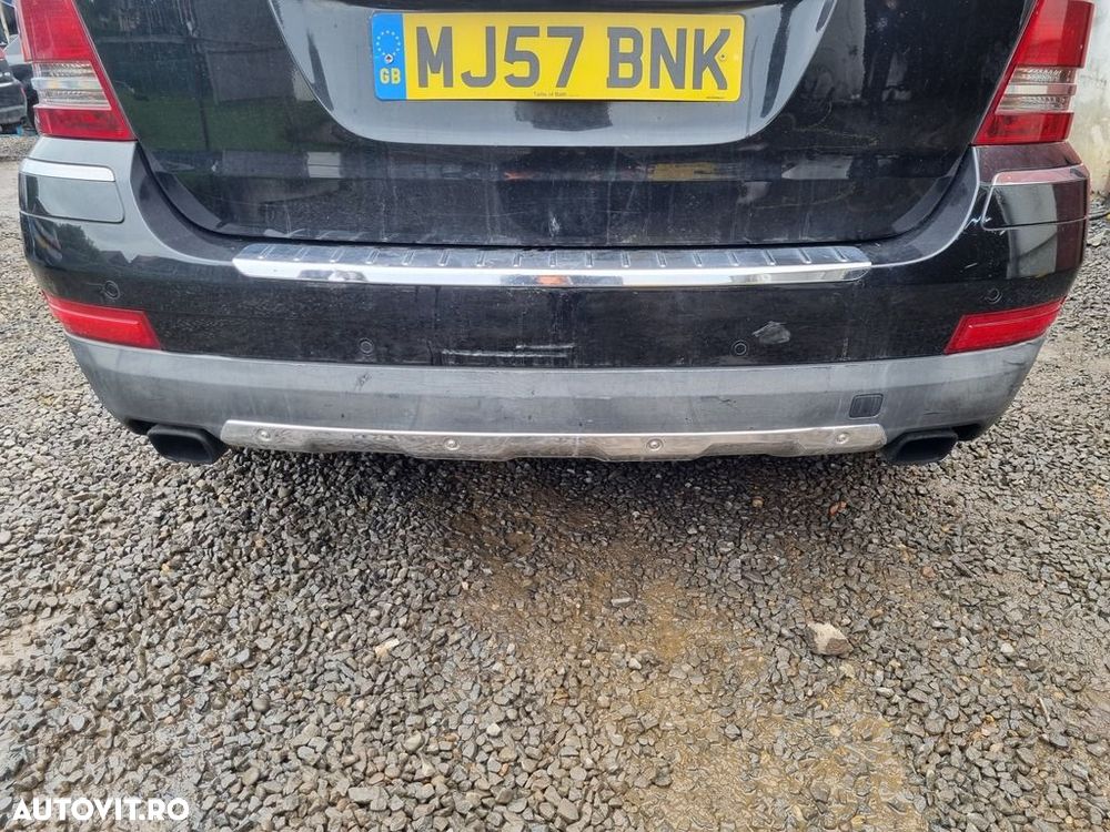 Bara spate Mercedes GL X164 2006 - 2008 SUV 4 Usi Obsidian Black Metallic C197 (1266) - 1