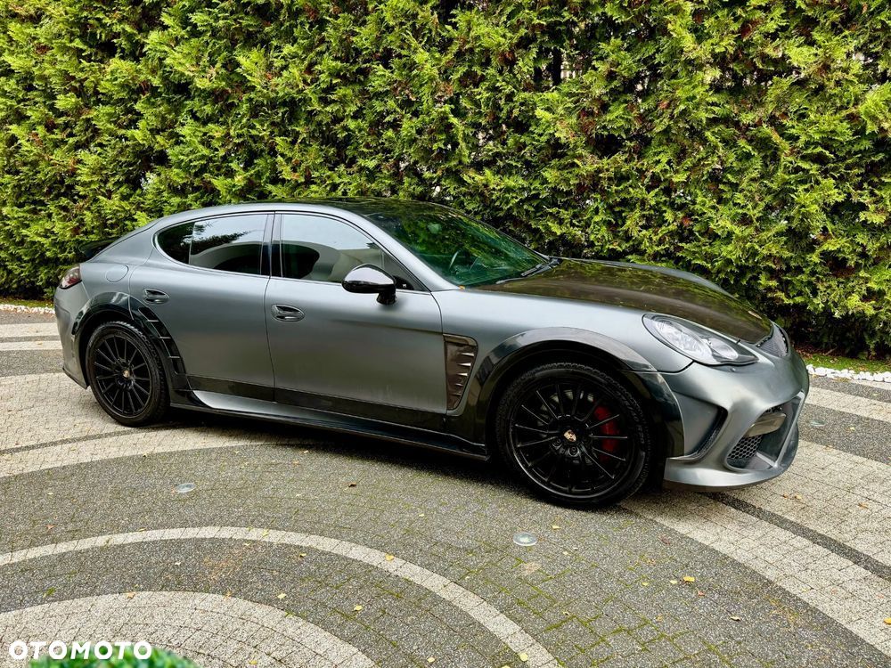 Porsche Panamera Turbo PDK - 4