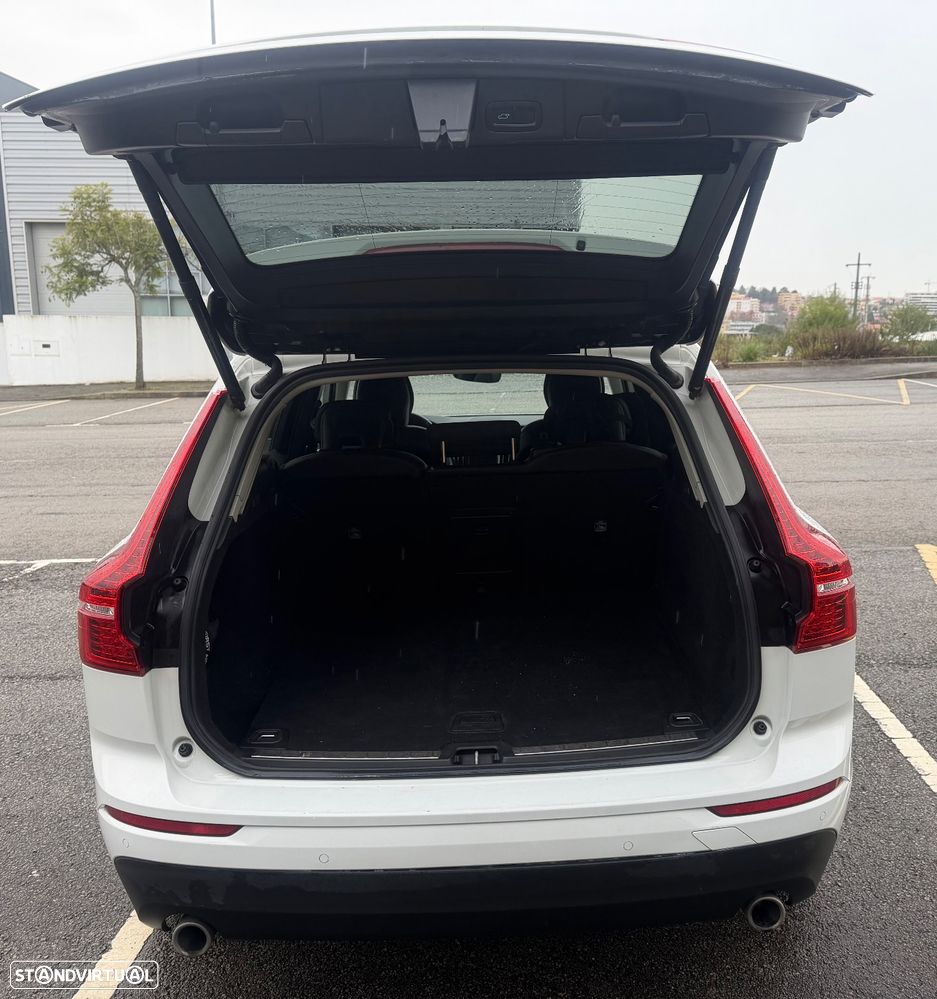 Volvo XC 60 2.0 D4 Momentum Geartronic - 5