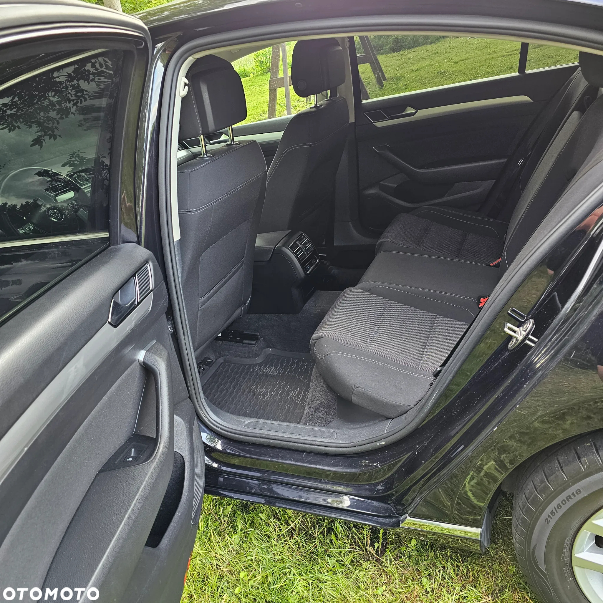 Volkswagen Passat 2.0 TDI BMT Comfortline DSG - 12