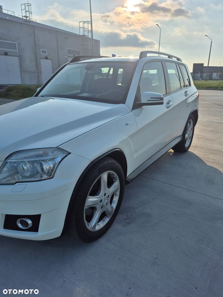 Mercedes-Benz GLK 220 CDI DPF 4Matic BlueEFFICIENCY 7G-TRONIC SPORT EDITION - 26