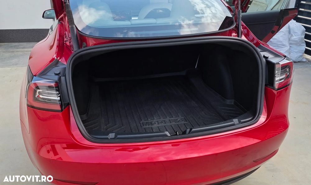 TESLA Model 3 2022 — imagine 16