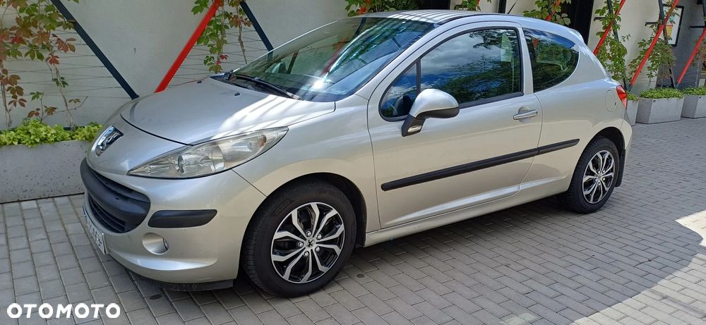 Peugeot 207 - 6