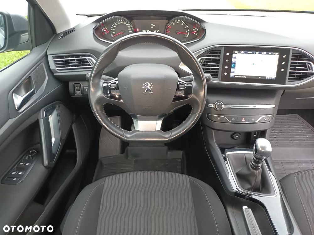 Peugeot 308 - 10