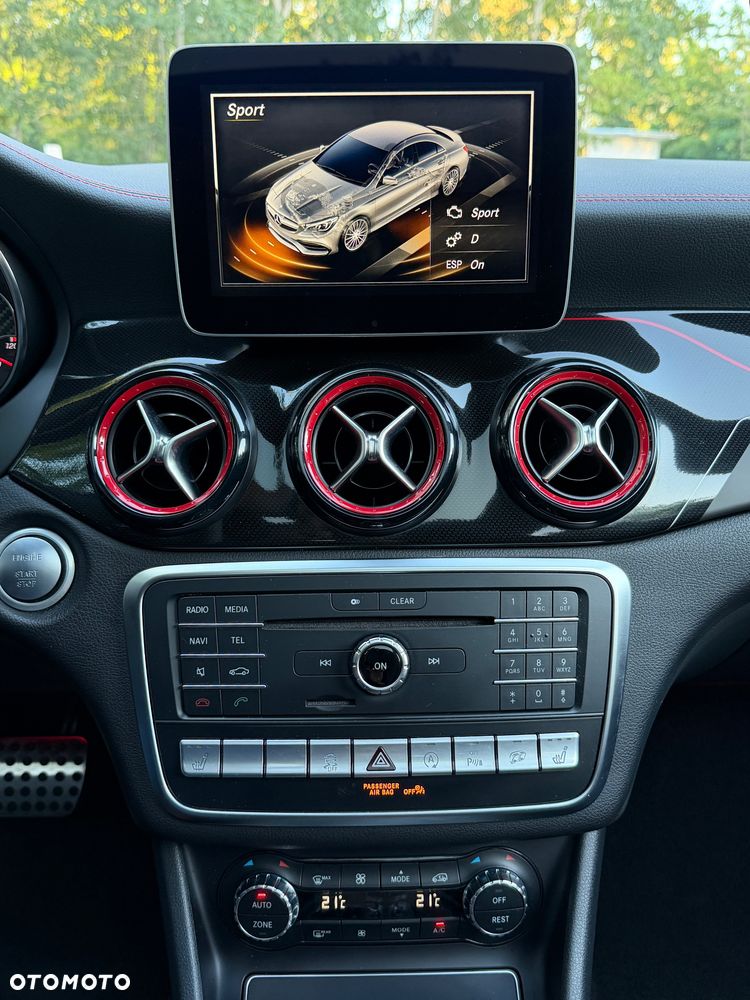 Mercedes-Benz CLA - 23