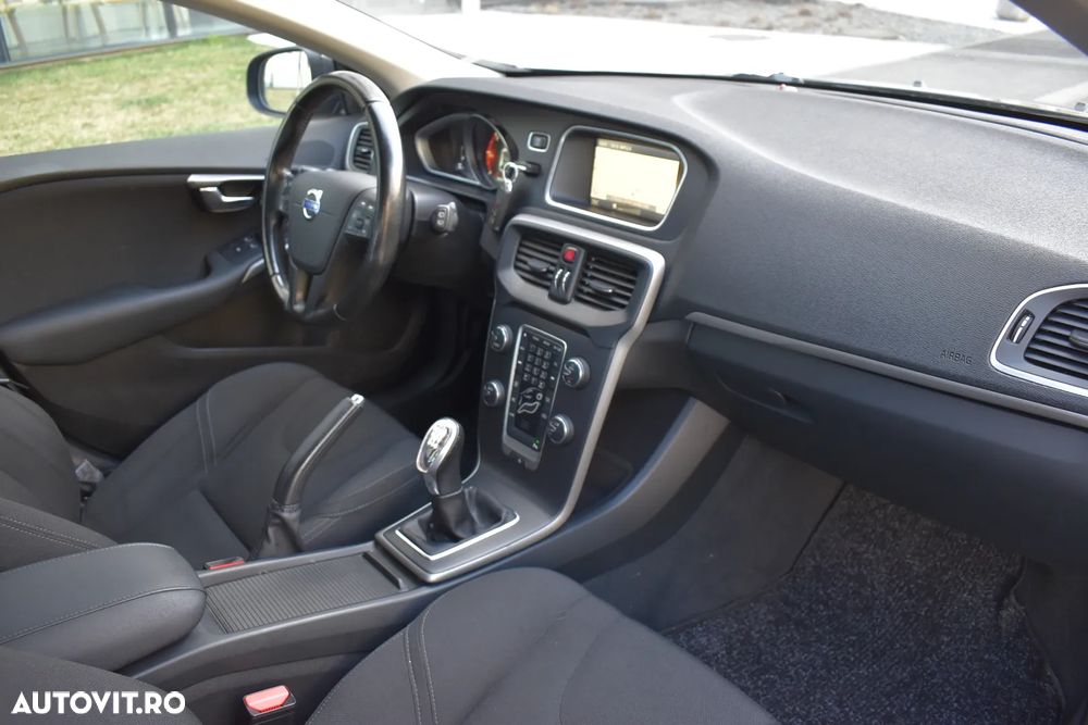 Volvo V40 D2 - 5