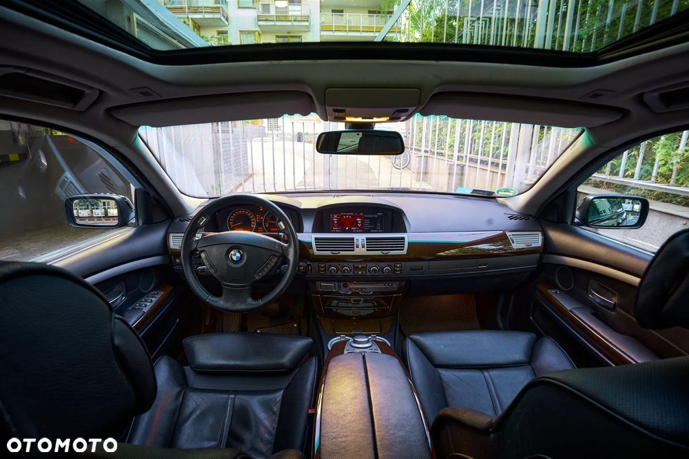 BMW Seria 7 730d - 24