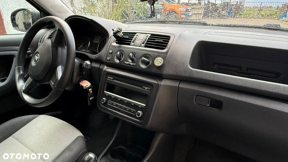 Skoda Fabia - 12