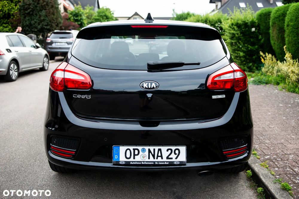 Kia Ceed 1.6 GDI ISG Platinum Edition - 13