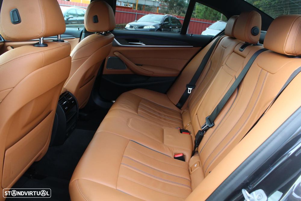 BMW 530 e Pack M - 14