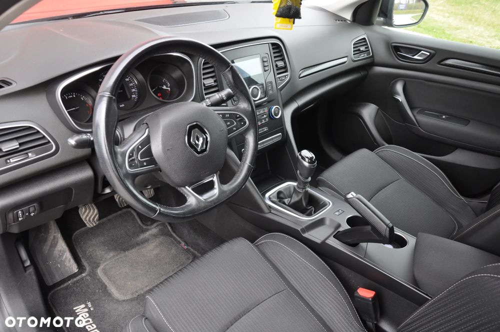 Renault Megane 1.6 SCe Life - 23