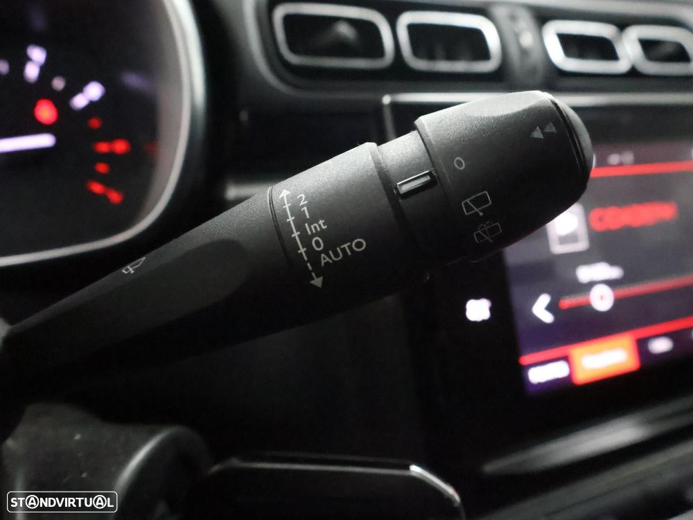 Citroën C3 1.2 PureTech Shine - 19