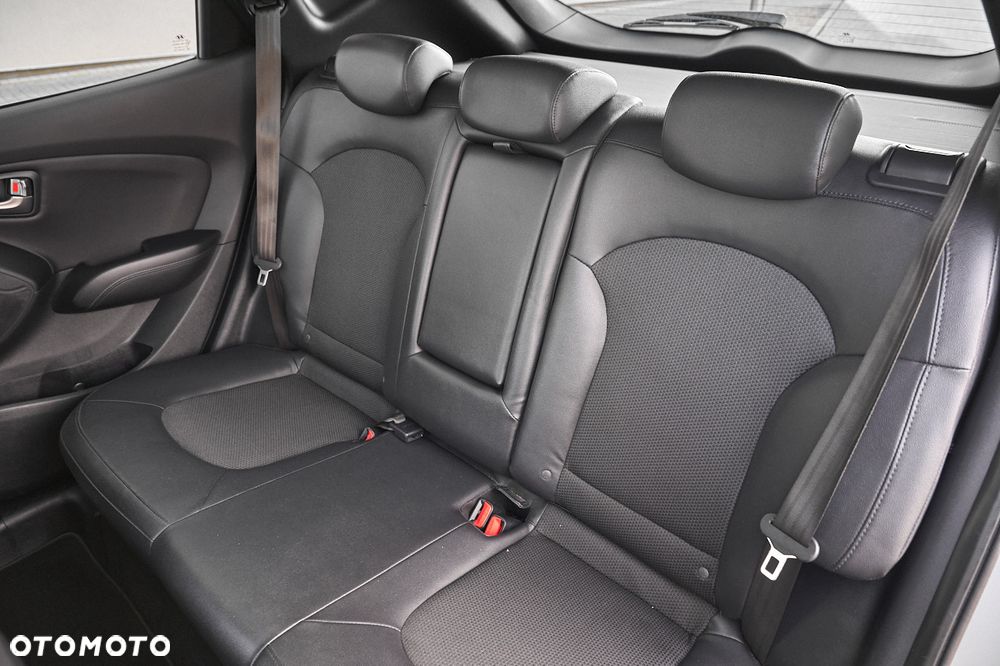 Hyundai ix35 1.7 CRDi 2WD blue Style - 20