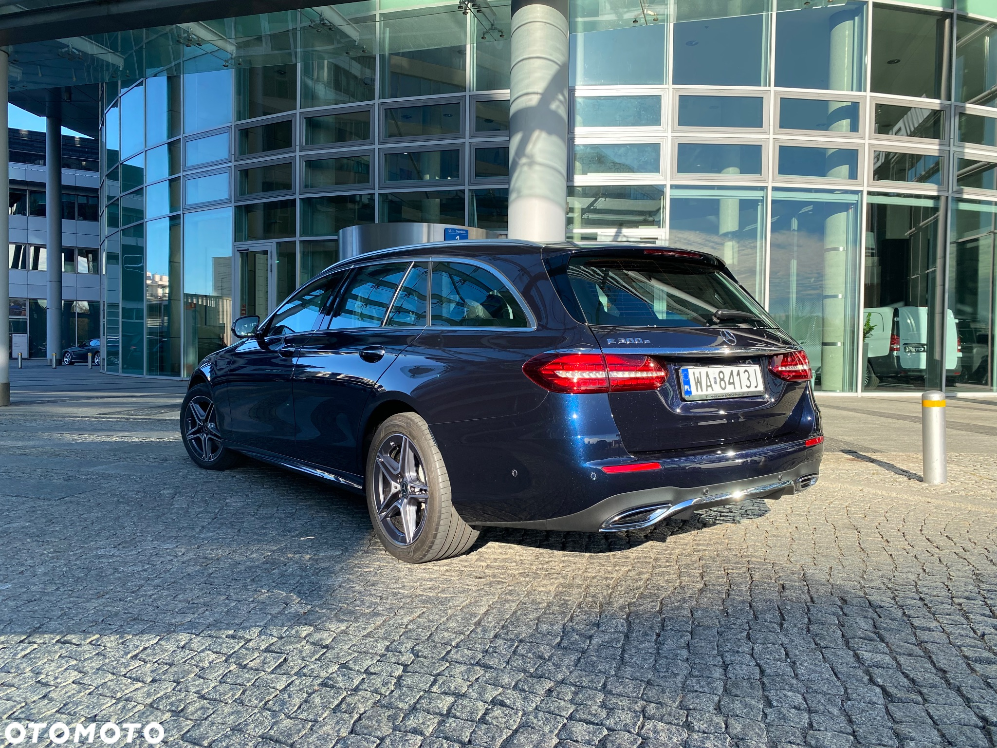 Mercedes-Benz Klasa E 300 AMG - 4
