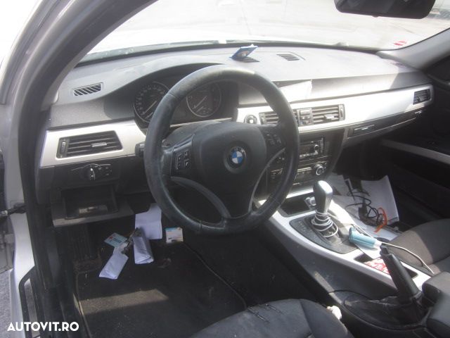 Dezmembrez  BMW Seria 3 E91 LCI ,an 2010 - 2
