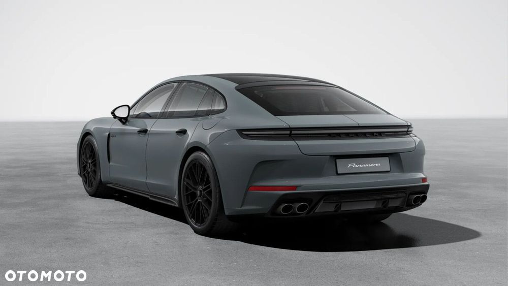 Porsche Panamera - 3
