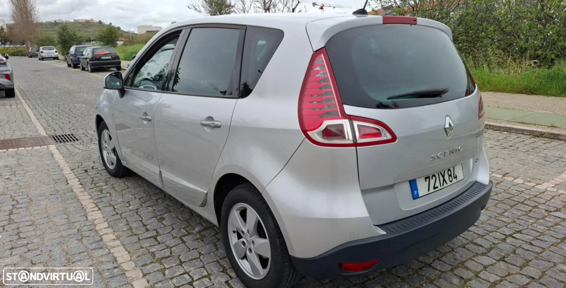 Renault Scénic 1.5 dCi Dynamique S - 6