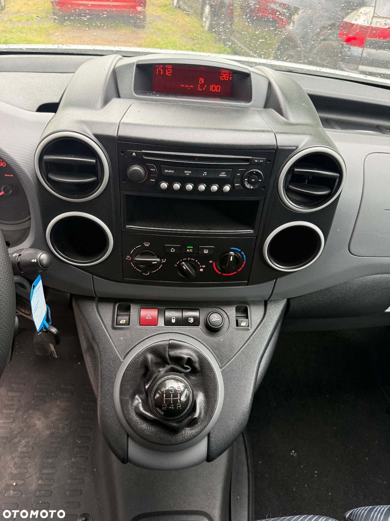 Peugeot Partner - 13