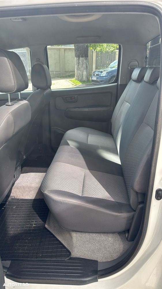 Toyota Hilux 4x4 Double Cab DPF Comfort - 11