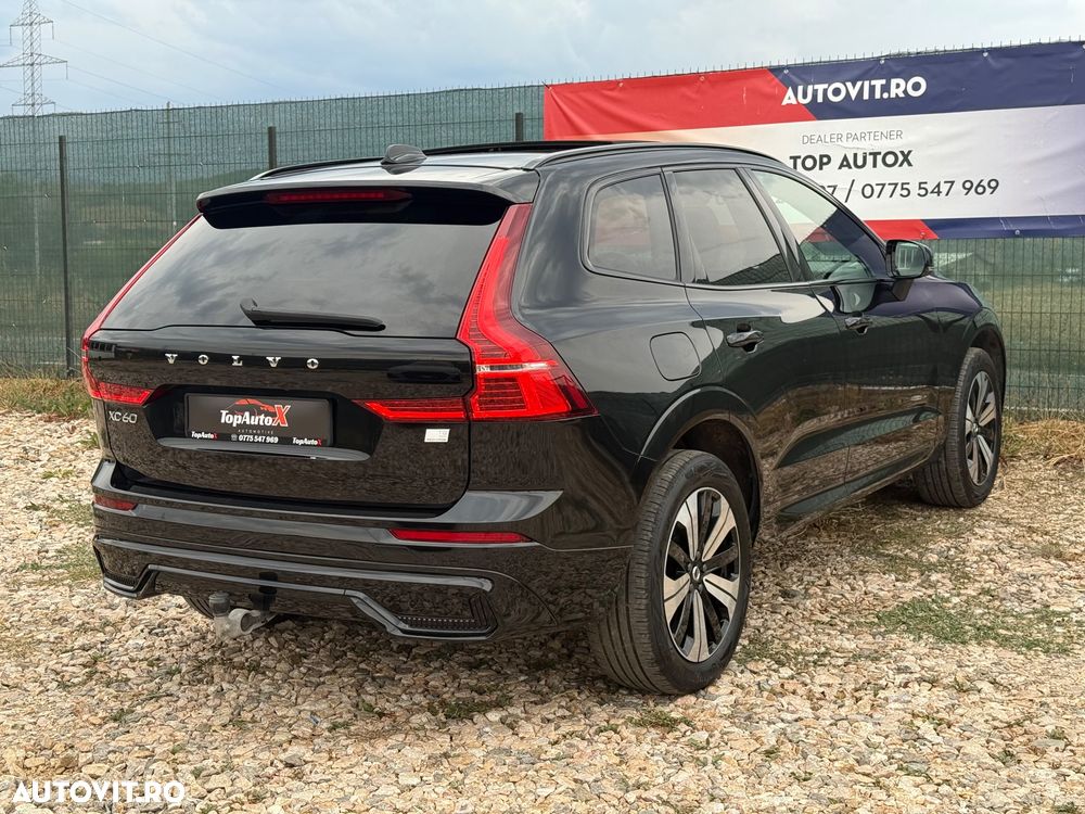 Volvo XC 60 T8 AWD Plus Dark - 12