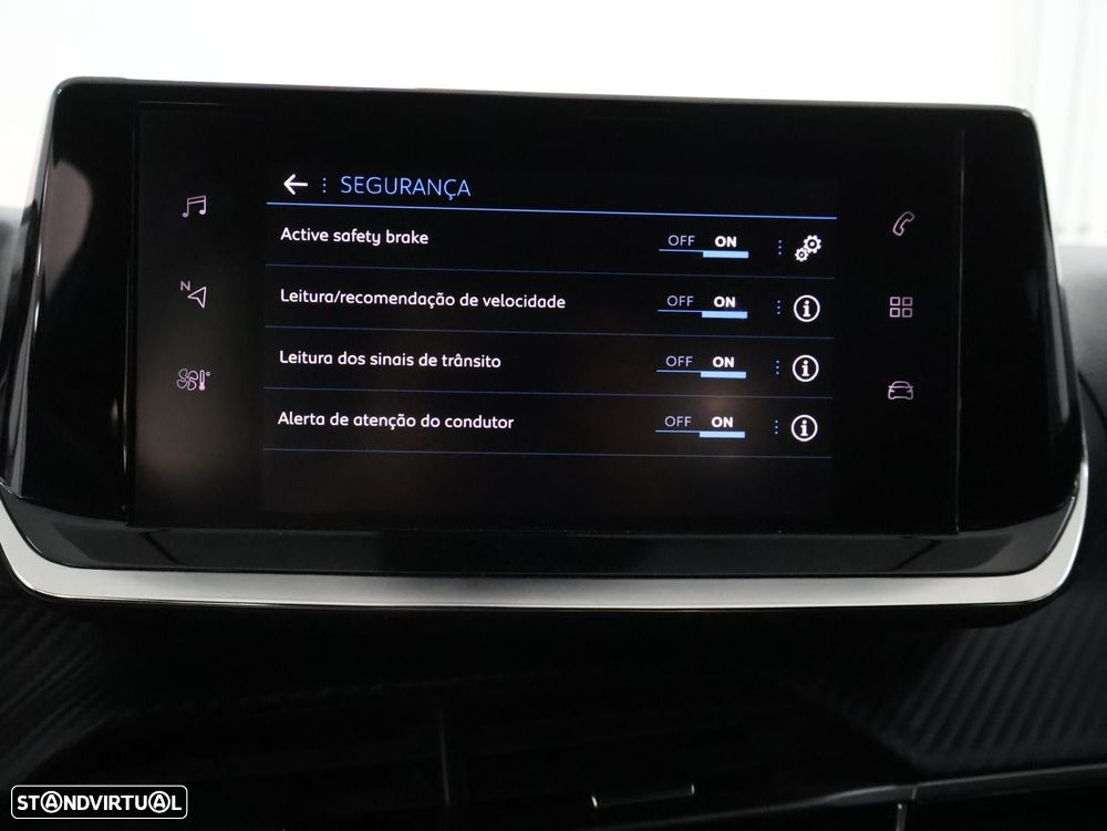 Peugeot 2008 1.2 PureTech Active Pack - 23