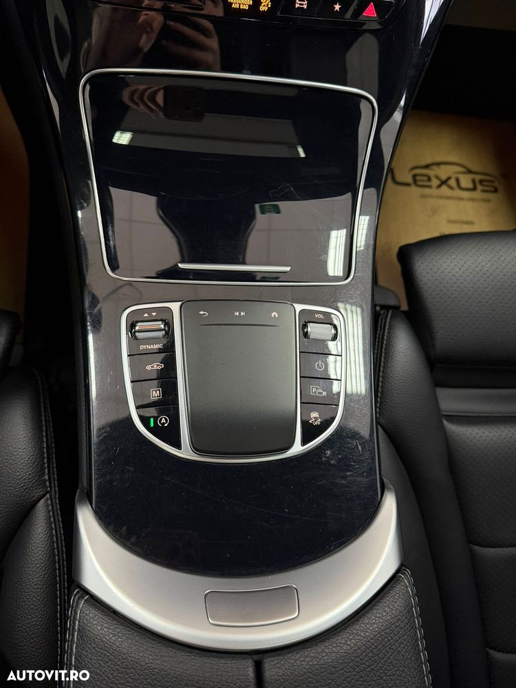 Mercedes-Benz GLC Coupe 220 d 4Matic 9G-TRONIC AMG Line - 28