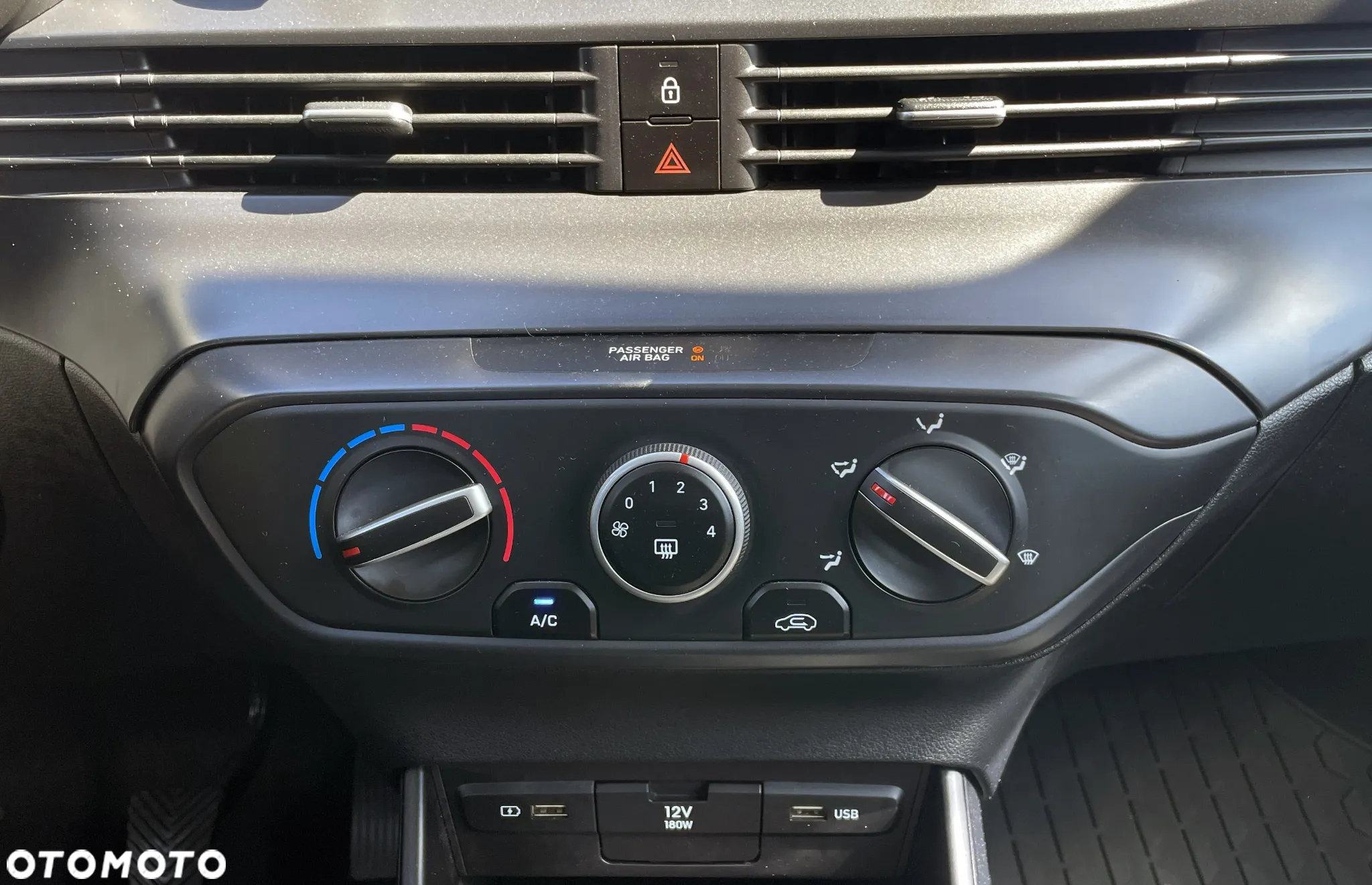 Hyundai i20 1.2 Comfort - 11