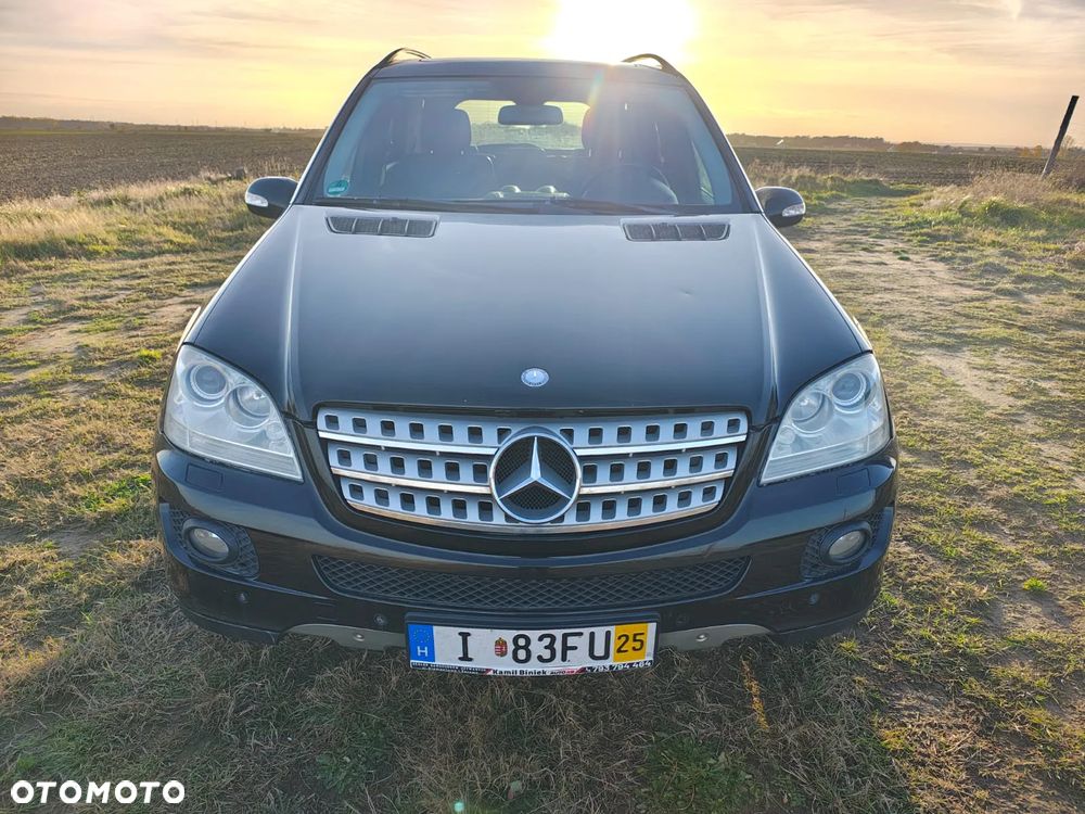 Mercedes-Benz ML - 19