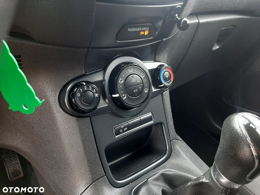 Ford Fiesta 1.6 TDCi DPF Trend - 29