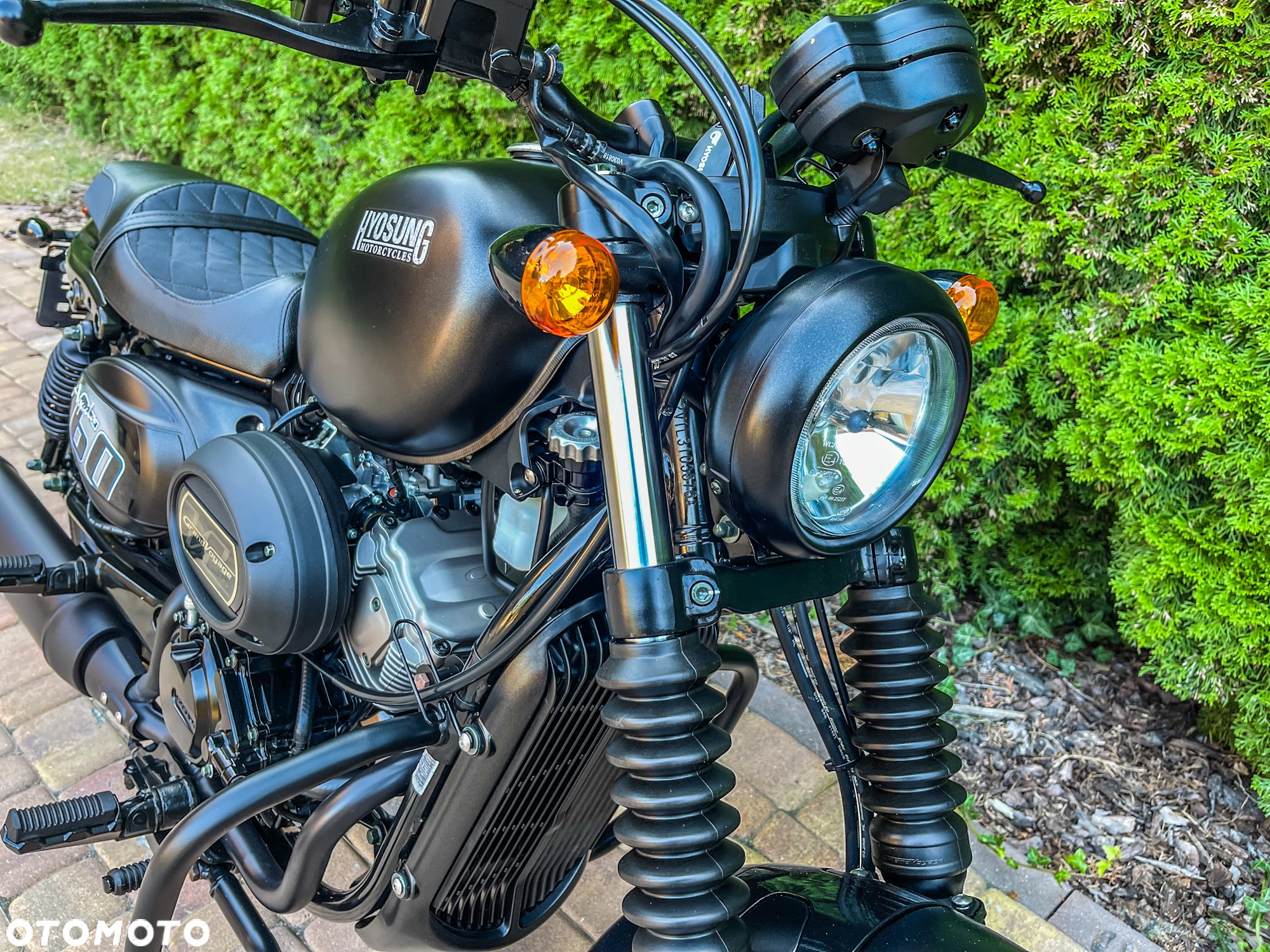 Hyosung GV - 16