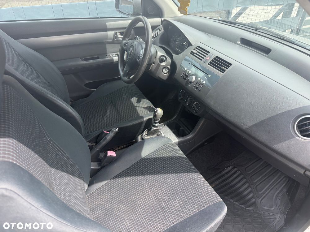 Suzuki Swift 1.3 DDiS 16v GL Airco - 9