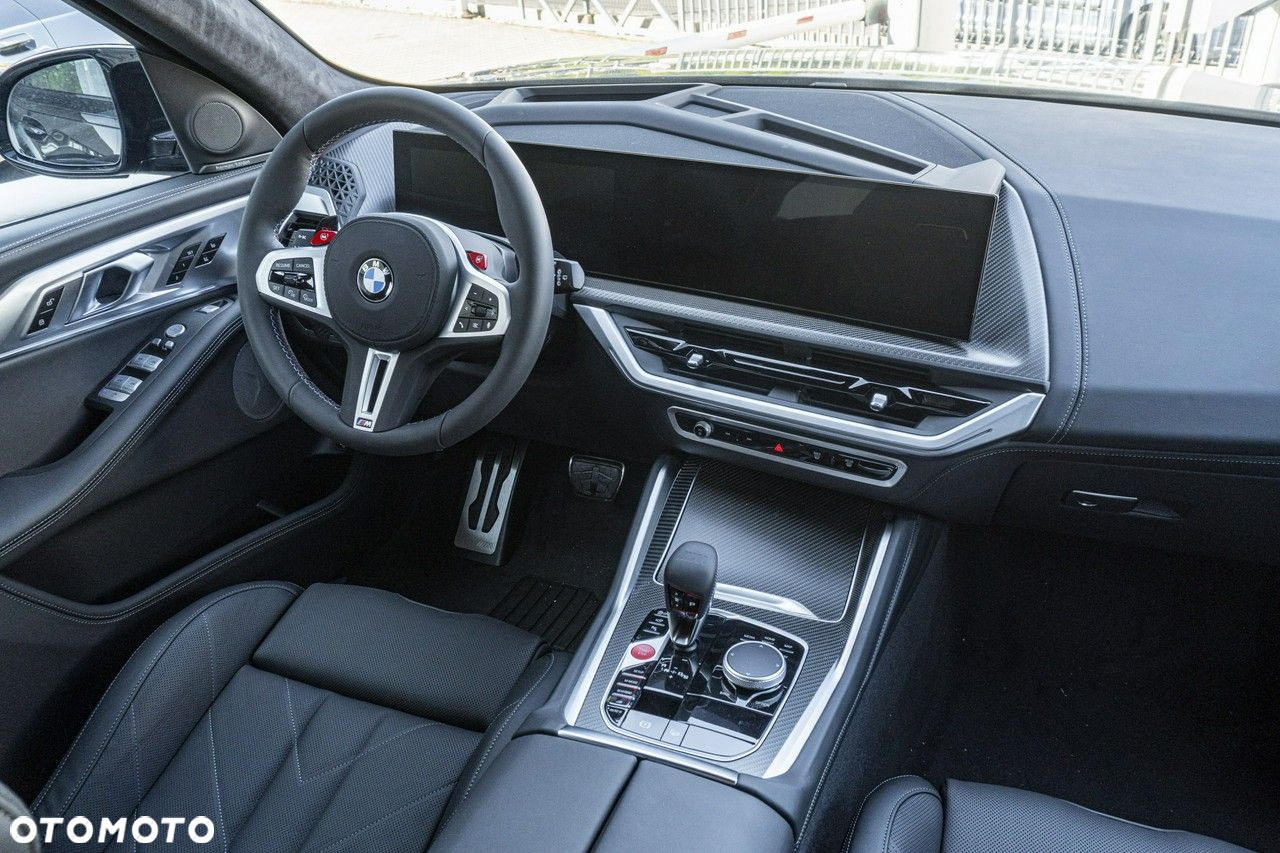 BMW XM - 18